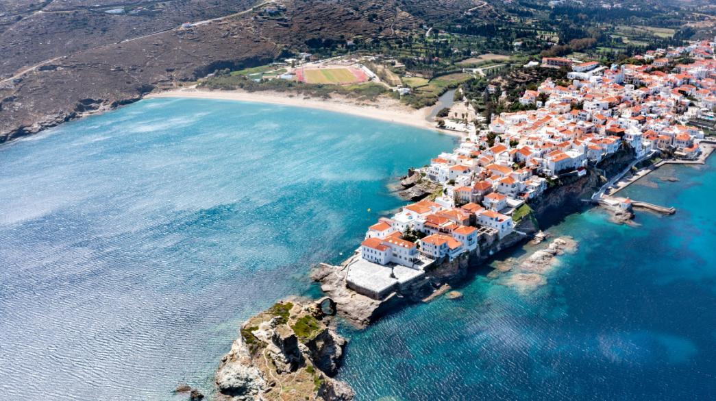 Η Άνδρος ανάμεσα στα κορυφαία ελληνικά νησιά για αυθεντικές εμπειρίες
