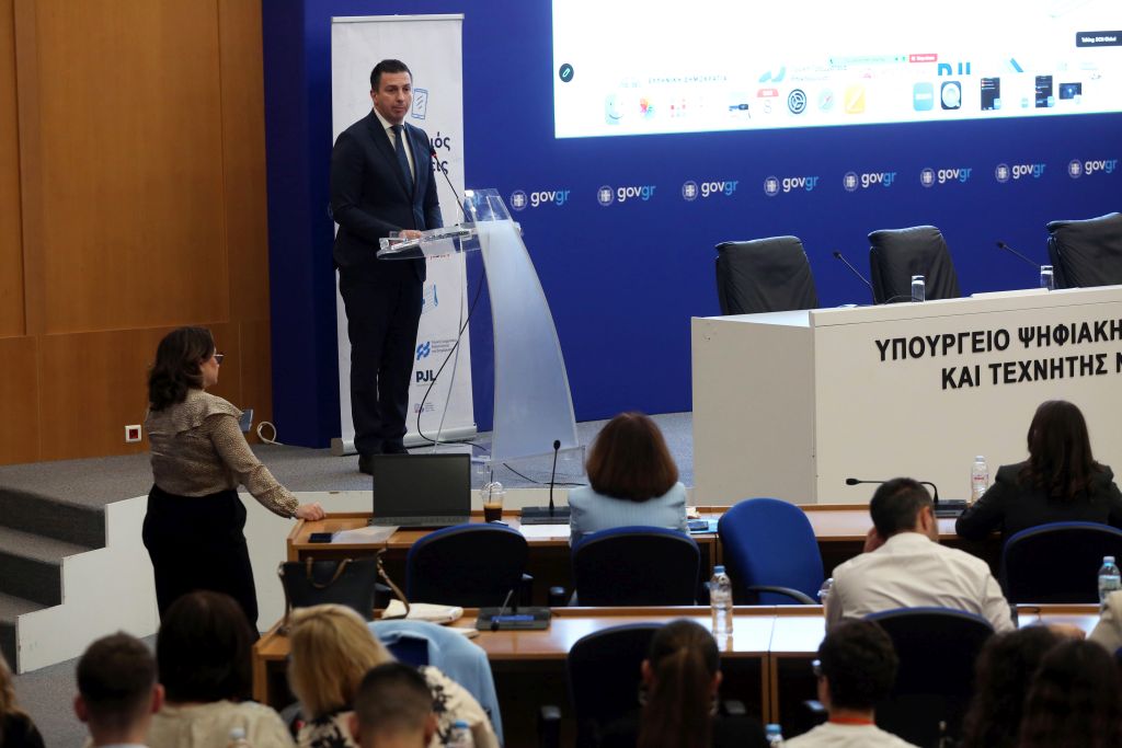 Μαθητές απέναντι στην παραπληροφόρηση: 1.200 παιδιά έγιναν «κριτικοί αναγνώστες» – Τοποθετήσεις Π. Μαρινάκη και Σ. Ζαχαράκη