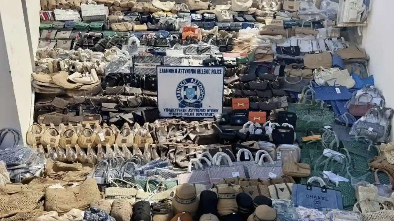 Πουλούσαν «μαϊμού» επώνυμα ρούχα σε τουρίστες στη Μύκονο