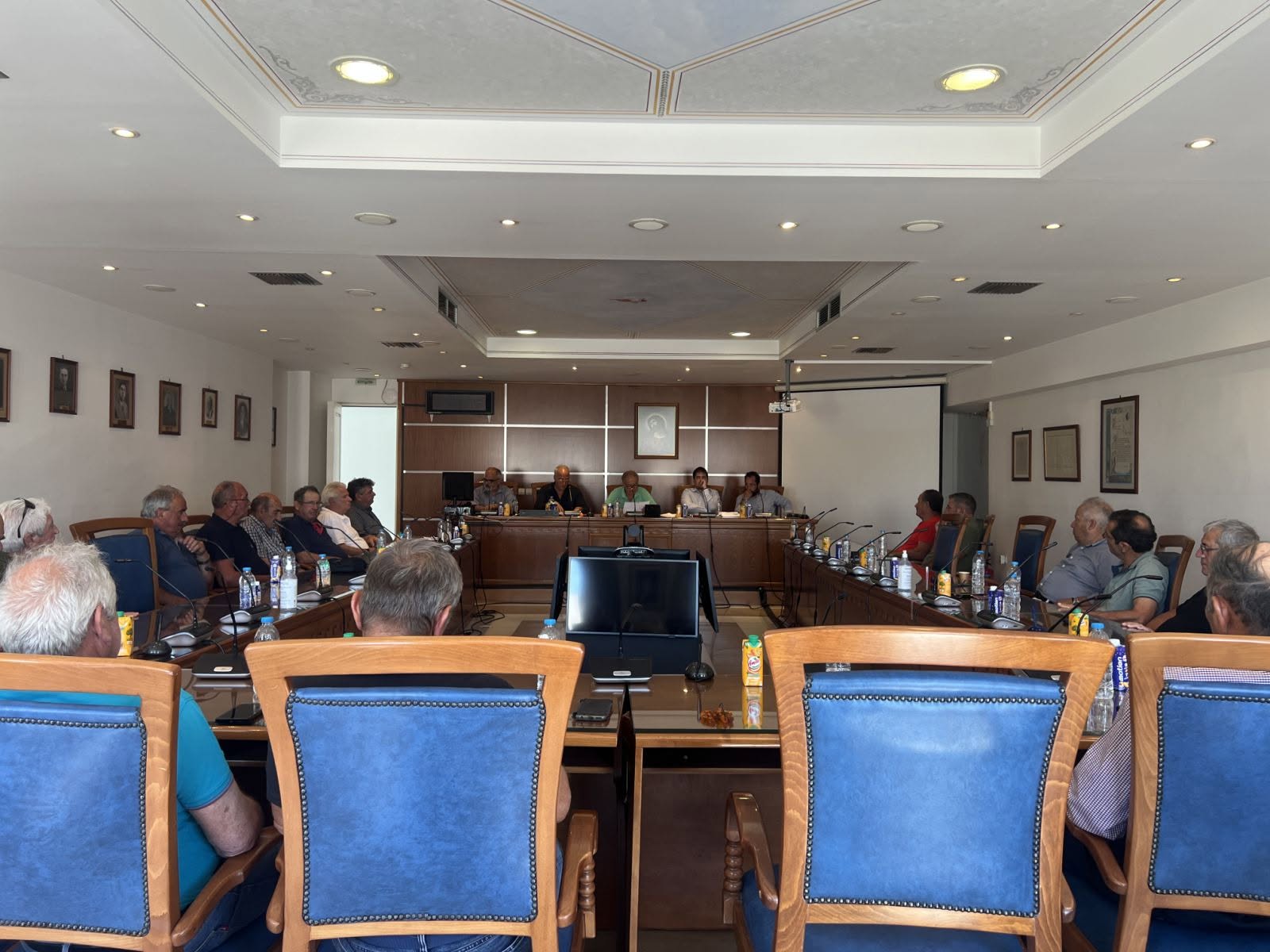 Ε.Α.Σ. Νάξου: Ομόφωνο «ναι» στη Γενική Συνέλευση για το πλάνο επενδύσεων και τη νέα εποχή