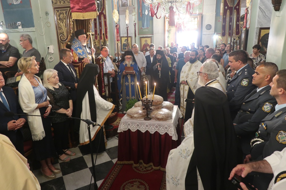 Λαμπρός εορτασμός και ευρεία συμμετοχή στις εκδηλώσεις μνήμης των Αγίων Πάντων στη Μήλο