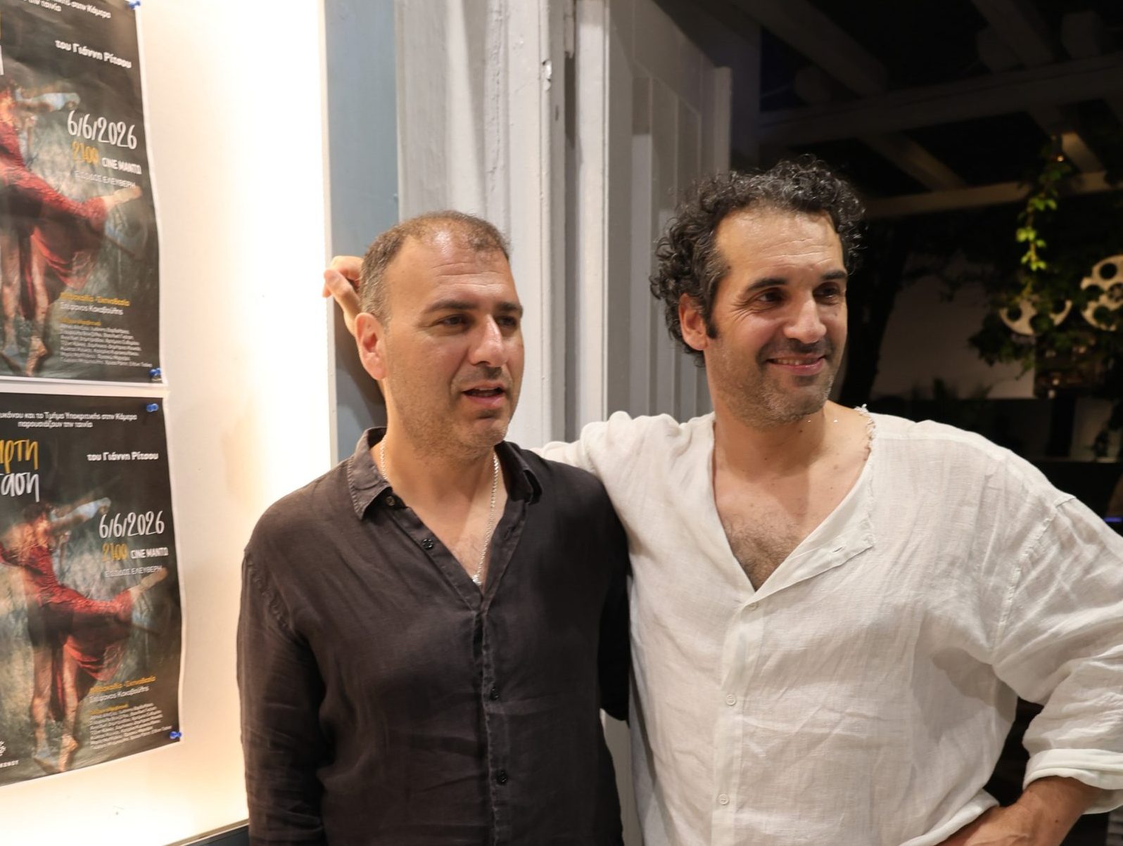 Με απόλυτη επιτυχία η προβολή της ταινίας «4η Διάσταση» στη Μύκονο – Τι δήλωσαν σκηνοθέτης και Αντιδήμαρχος (vid)