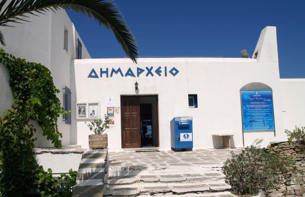 Πάρος: Προς παραίτηση κορυφαίου σε σταυρούς αντιδημάρχου