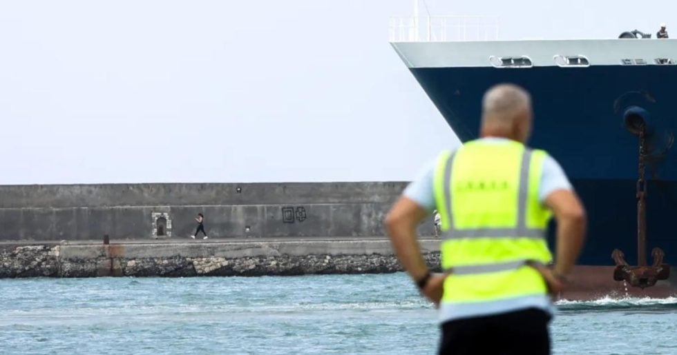 Μήλος: Εργατικό ατύχημα σε φορτηγό πλοίο – Τραυματίστηκε 52χρονος ναυτικός