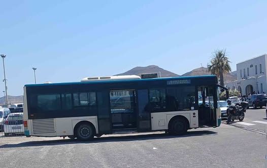 Δήμος Πάρου: Υπεγράφη η σύμβαση για τη Δημοτική Αστική Συγκοινωνία – Διασφάλιση αξιόπιστων μετακινήσεων για κατοίκους και επισκέπτες