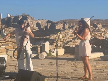 Μια μοναδική βραδιά πολιτισμού στο ιερό νησί – Πρεμιέρα για τη site-specific παράσταση «ΔΗΛΟΣ / DELOS»