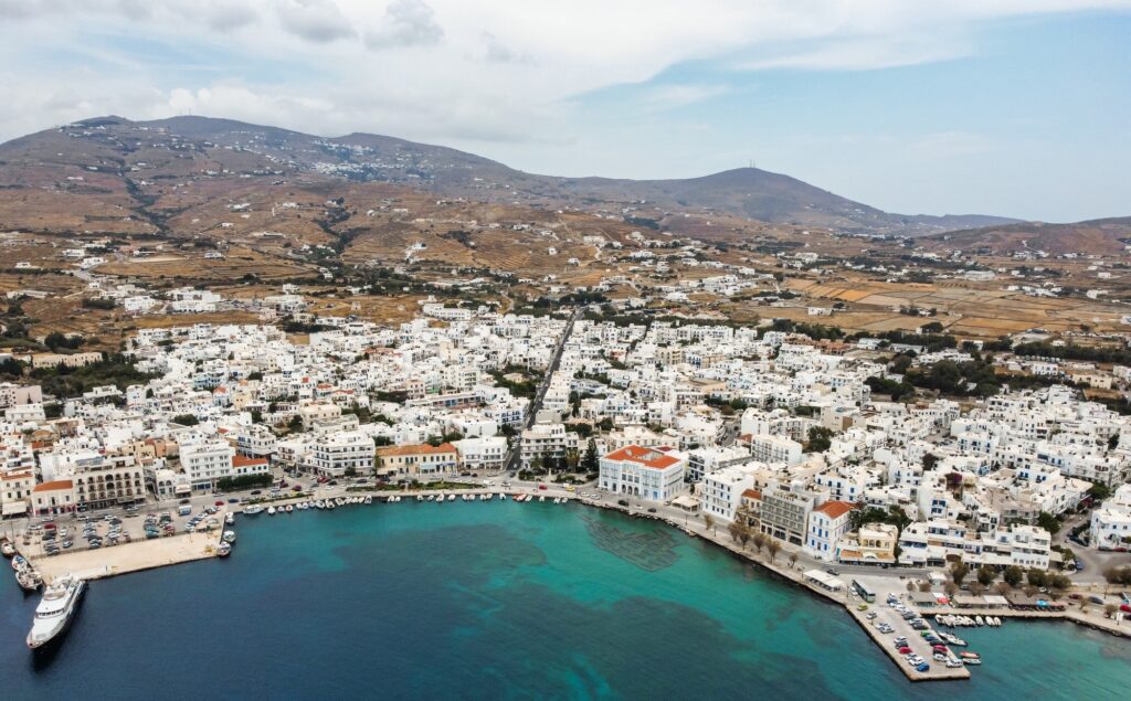 Χωρίς νερό η Χώρα της Τήνου λόγω σοβαρής βλάβης στο κεντρικό δίκτυο