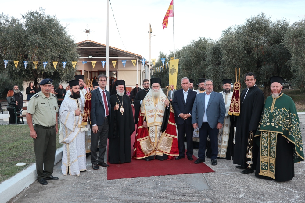 Λαμπρός Εορτασμός για τα Ελευθέρια της Θάσου: Υποδοχή της Ιστορικής Εικόνας του Αγίου Λουκά και Τρισαρχιερατικός Εσπερινός